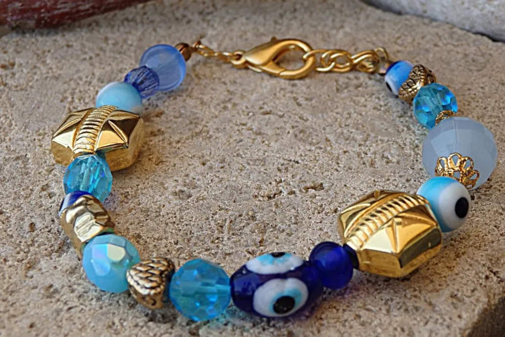 Gold evil eye bracelet