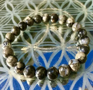 Que Serra Genuine Crystal Bracelet - Increase Your Vibrations