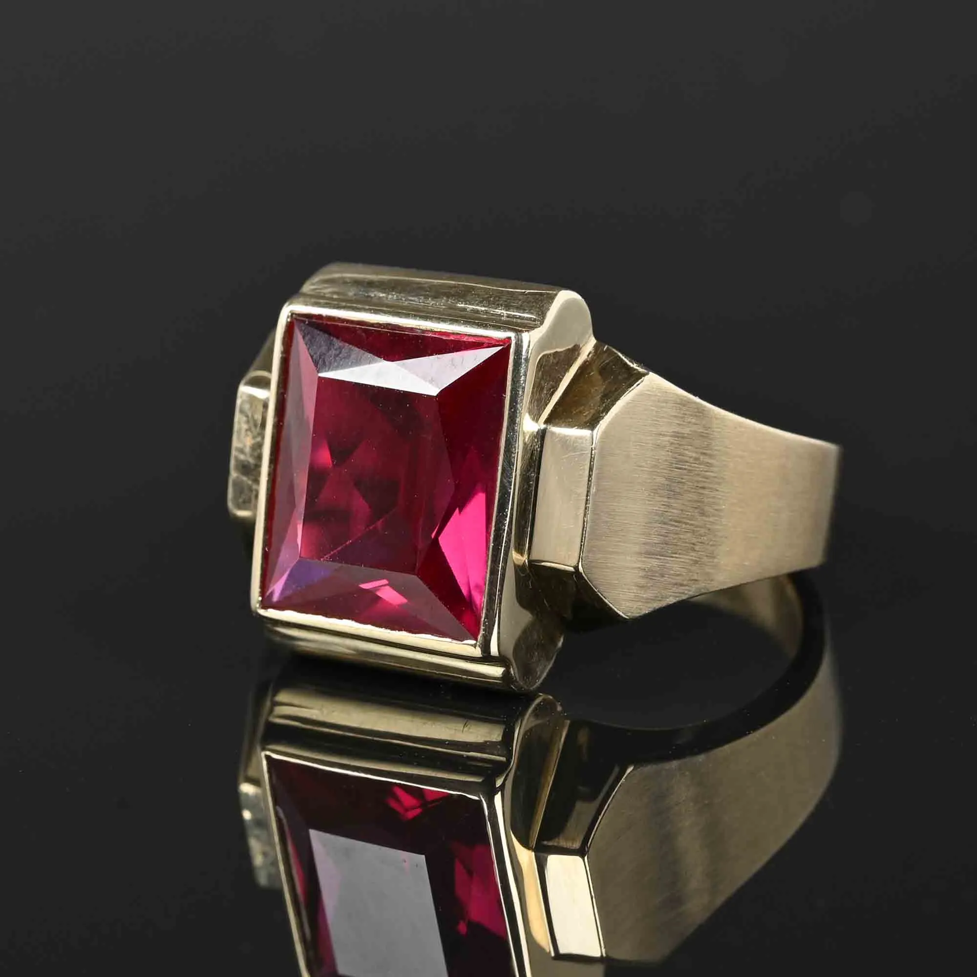 Vintage Mens Ruby Signet Ring in Gold