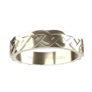 WHITE GOLD CELTIC PLEAT FLOW WEDDING RING